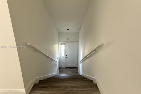 Купить кондоминиум в Хомстед, Флорида 2 спальни, 107.77м2, № 1955618 - фото 3