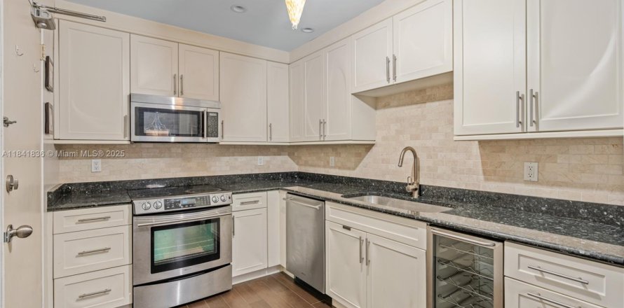 Touwnhouse à Homestead, Floride 3 chambres, 105.91 m2 № 1958239