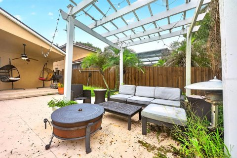 House in Apopka, Florida 4 bedrooms, 233.09 sq.m. № 2266373 - photo 22
