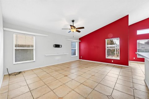 House in Apopka, Florida 4 bedrooms, 233.09 sq.m. № 2266373 - photo 27