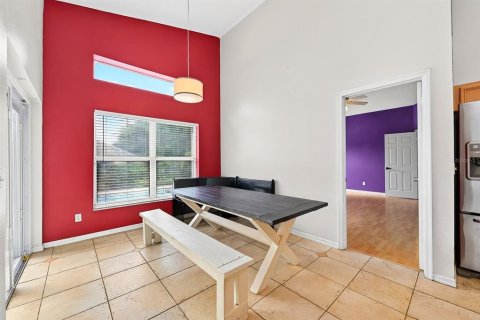 House in Apopka, Florida 4 bedrooms, 233.09 sq.m. № 2266373 - photo 10
