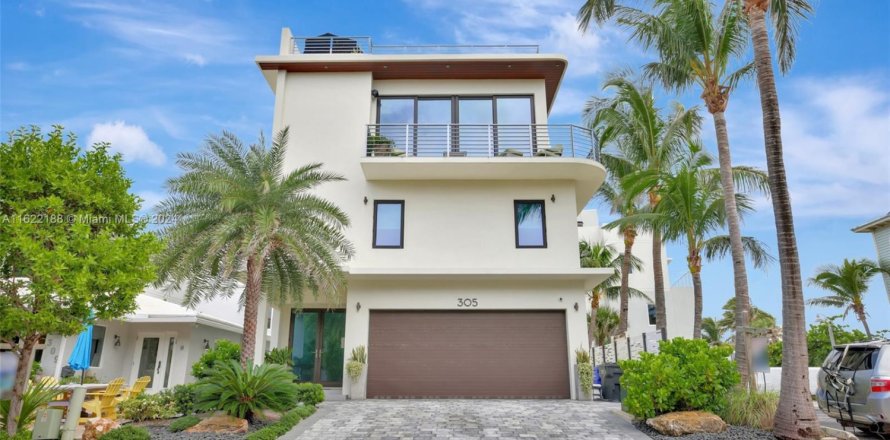 Villa ou maison à Hollywood, Floride 3 chambres, 342.44 m2 № 1861504