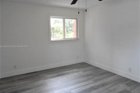 Condominio en alquiler en Fort Lauderdale, Florida, 2 dormitorios, 82.5 m2 № 1922775 - foto 16