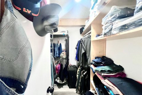 Condominio en alquiler en Fort Lauderdale, Florida, 2 dormitorios, 82.5 m2 № 1922775 - foto 7