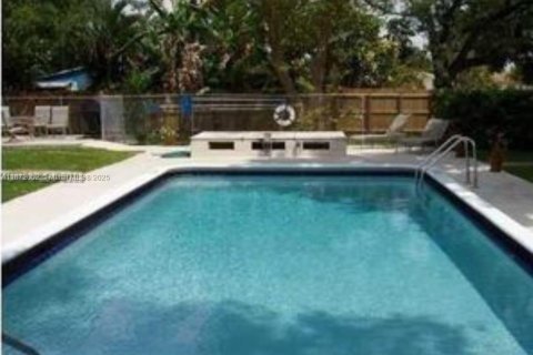 Condominio en alquiler en Fort Lauderdale, Florida, 2 dormitorios, 82.5 m2 № 1922775 - foto 19