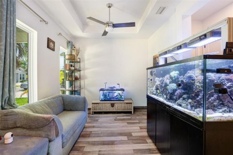 House in Sarasota, Florida 3 bedrooms, 207.26 sq.m. № 2196829 - photo 6