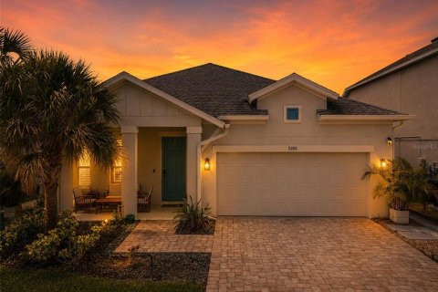 House in Sarasota, Florida 3 bedrooms, 207.26 sq.m. № 2196829