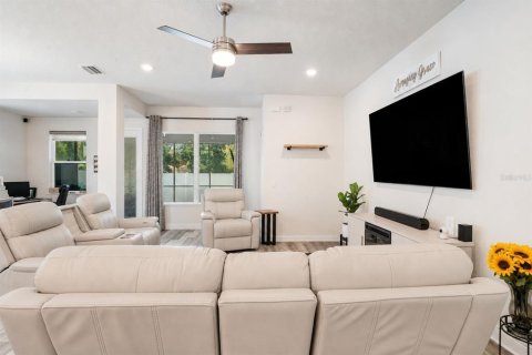 House in Sarasota, Florida 3 bedrooms, 207.26 sq.m. № 2196829 - photo 18