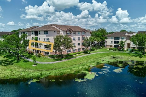 Copropriété à vendre à Coconut Creek, Floride: 3 chambres, 129.32 m2 № 2014386 - photo 3