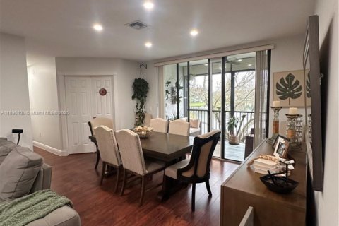 Copropriété à vendre à Coconut Creek, Floride: 3 chambres, 129.32 m2 № 2014386 - photo 23