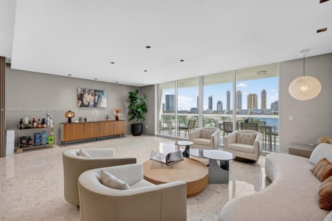 Condominio en venta en Aventura, Florida, 3 dormitorios, 263.84 m2 № 1928690 - foto 8
