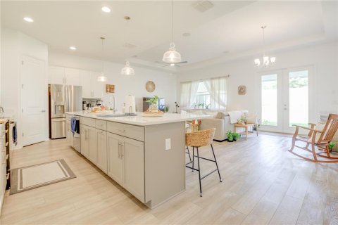 House in Winter Garden, Florida 5 bedrooms, 274.99 sq.m. № 1795794 - photo 11