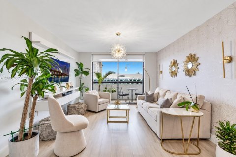 Condominio en venta en Miami Beach, Florida, 2 dormitorios, 93.83 m2 № 2346916 - foto 15