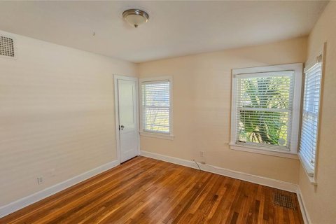 House in Saint Petersburg, Florida 2 bedrooms, 111.2 sq.m. № 2125450 - photo 20