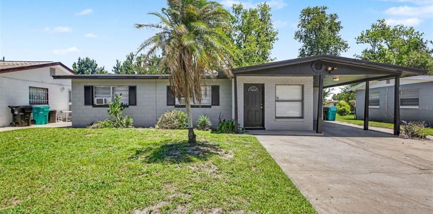 House in Orlando, Florida 3 bedrooms, 96.53 sq.m. № 2305998