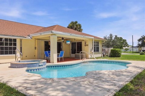 Villa ou maison à vendre à Port Charlotte, Floride: 3 chambres, 145.95 m2 № 2258863 - photo 28