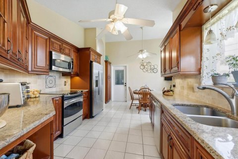 Villa ou maison à vendre à Port Charlotte, Floride: 3 chambres, 145.95 m2 № 2258863 - photo 14