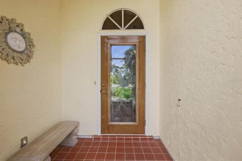Villa ou maison à vendre à Port Charlotte, Floride: 3 chambres, 145.95 m2 № 2258863 - photo 4