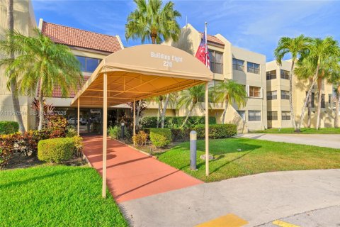 Снять в аренду кондоминиум в Уэстон, Флорида 2 спальни, 88.81м2, № 2017453 - фото 29