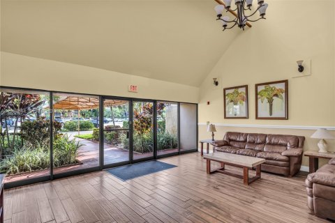 Снять в аренду кондоминиум в Уэстон, Флорида 2 спальни, 88.81м2, № 2017453 - фото 30