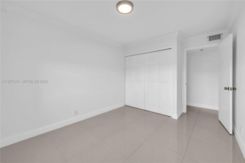 Снять в аренду кондоминиум в Уэстон, Флорида 2 спальни, 88.81м2, № 2017453 - фото 17