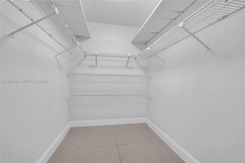 Снять в аренду кондоминиум в Уэстон, Флорида 2 спальни, 88.81м2, № 2017453 - фото 15