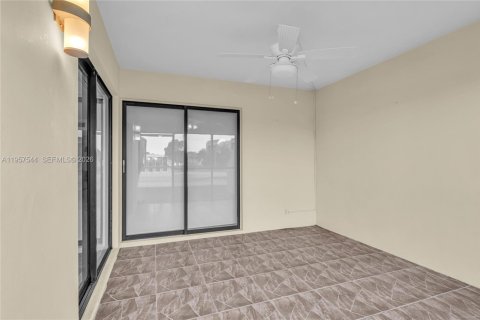 Снять в аренду кондоминиум в Уэстон, Флорида 2 спальни, 88.81м2, № 2017453 - фото 22