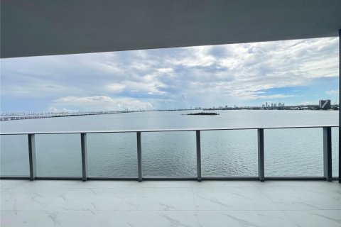 Copropriété à louer à Miami, Floride: 2 chambres, 165.64 m2 № 1932681 - photo 14