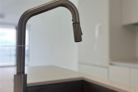 Copropriété à louer à Miami, Floride: 2 chambres, 165.64 m2 № 1932681 - photo 8