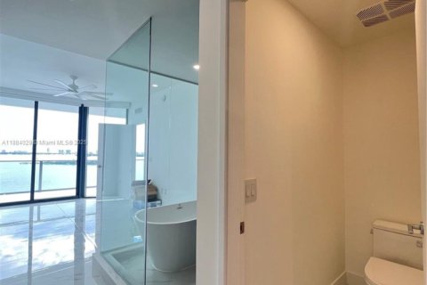 Copropriété à louer à Miami, Floride: 2 chambres, 165.64 m2 № 1932681 - photo 26