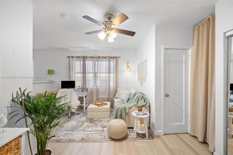 Copropriété à vendre à Miami Beach, Floride: 37.16 m2 № 1839626 - photo 1