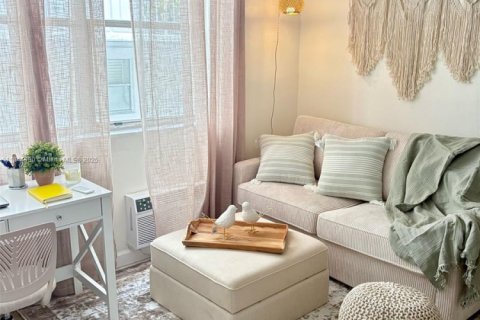 Copropriété à vendre à Miami Beach, Floride: 37.16 m2 № 1839626 - photo 8