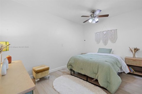 Copropriété à vendre à Miami Beach, Floride: 37.16 m2 № 1839626 - photo 11