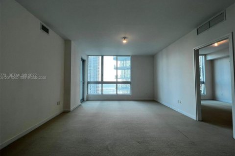 Condo in Miami, Florida, 2 bedrooms  № 2248591 - photo 5