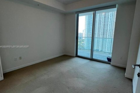 Condo in Miami, Florida, 2 bedrooms  № 2248591 - photo 12