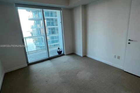 Condo in Miami, Florida, 2 bedrooms  № 2248591 - photo 15