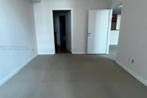 Condo in Miami, Florida, 2 bedrooms  № 2248591 - photo 7