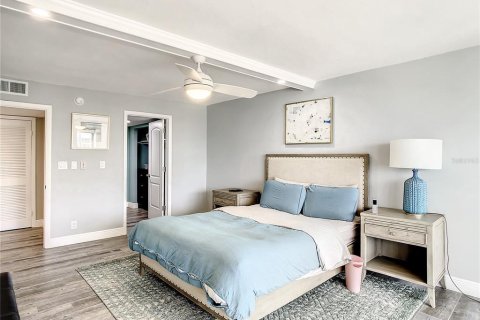 Condo in Clearwater, Florida, 2 bedrooms  № 1906191 - photo 13