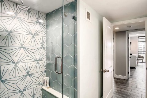 Condo in Clearwater, Florida, 2 bedrooms  № 1906191 - photo 8