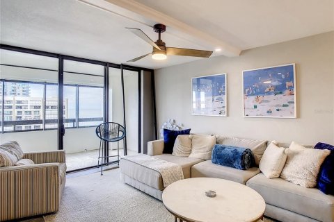 Condo in Clearwater, Florida, 2 bedrooms  № 1906191 - photo 5