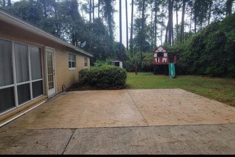 House in Gainesville, Florida 3 bedrooms, 157.56 sq.m. № 2114178 - photo 20