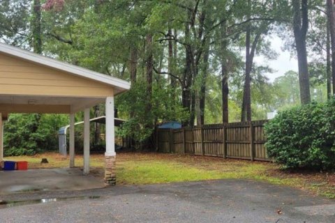 House in Gainesville, Florida 3 bedrooms, 157.56 sq.m. № 2114178 - photo 21
