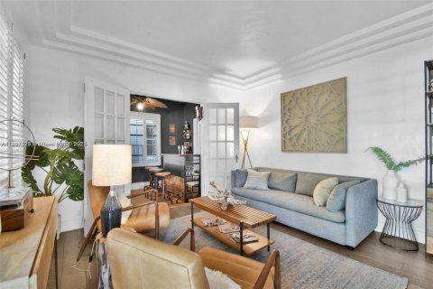 Hotel in Miami Beach, Florida № 1973397 - photo 12