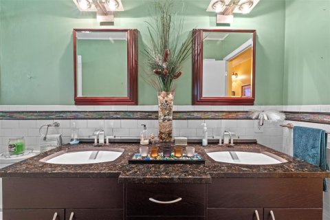 Villa ou maison à vendre à Odessa, Floride: 3 chambres, 161.84 m2 № 1549487 - photo 5