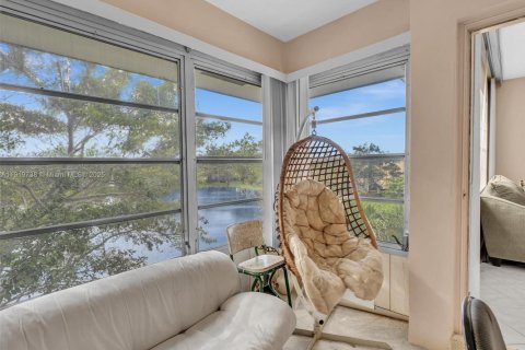 Condominio en venta en Lauderdale Lakes, Florida, 1 dormitorio, 63.55 m2 № 2076884 - foto 21
