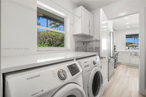 Villa ou maison à vendre à Lighthouse Point, Floride: 3 chambres, 216.65 m2 № 2025105 - photo 28