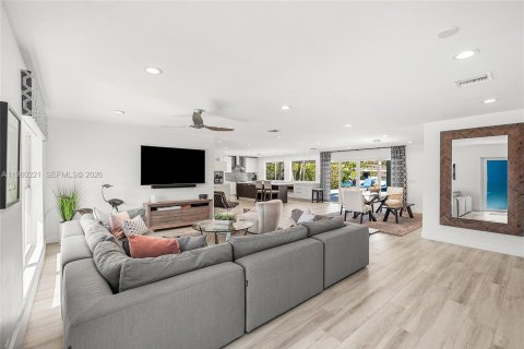 Villa ou maison à vendre à Lighthouse Point, Floride: 3 chambres, 216.65 m2 № 2025105 - photo 8