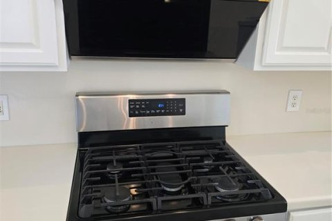 Снять в аренду виллу или дом в Лейквуд Ранч, Флорида 11 комнат, 242.94м2, № 2156498 - фото 15