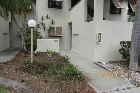 Condo in Sarasota, Florida, 2 bedrooms  № 2098663