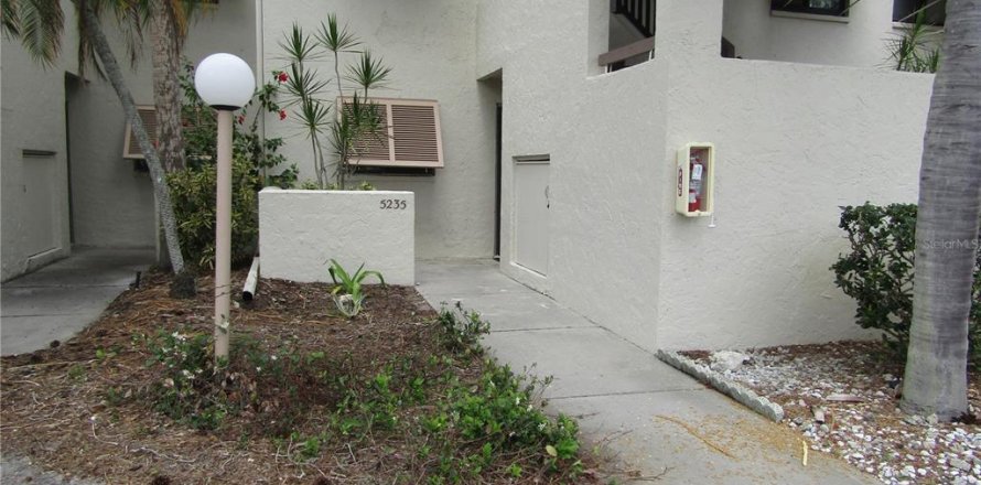 Condo in Sarasota, Florida, 2 bedrooms  № 2098663